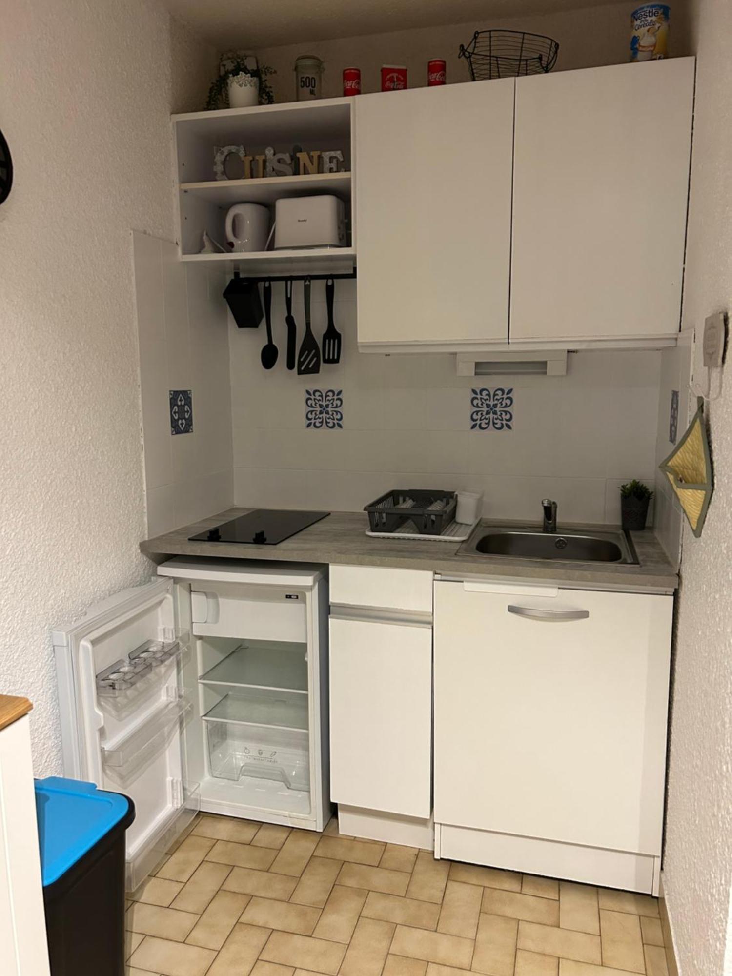 La Calypso Apartment กาวาแลร์-ซูร์-แมร์ ภายนอก รูปภาพ