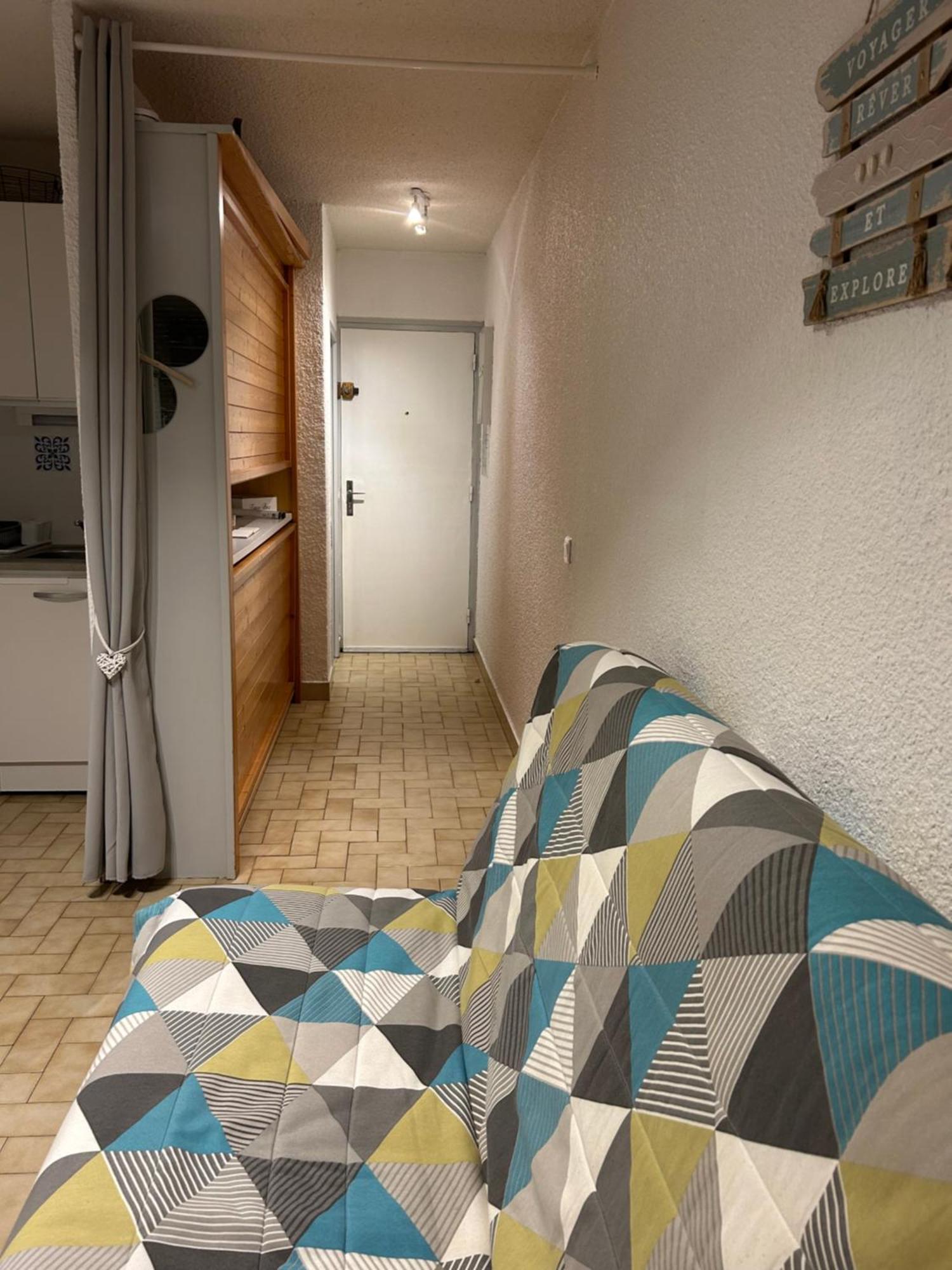 La Calypso Apartment กาวาแลร์-ซูร์-แมร์ ภายนอก รูปภาพ