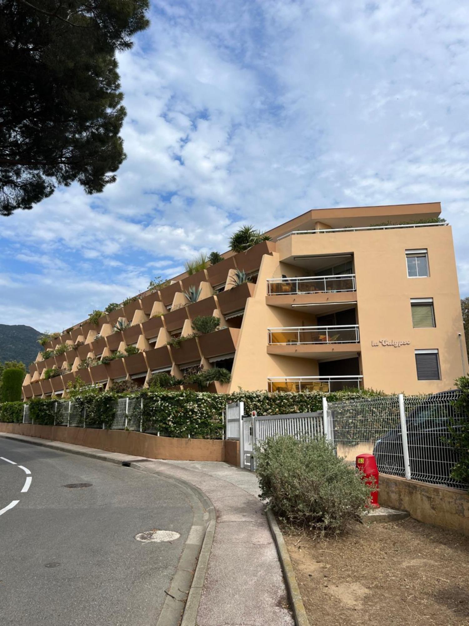 La Calypso Apartment กาวาแลร์-ซูร์-แมร์ ภายนอก รูปภาพ
